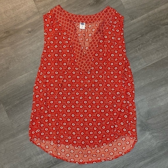Old Navy Floral Lightweight Tank Top - Picture 1 of 4